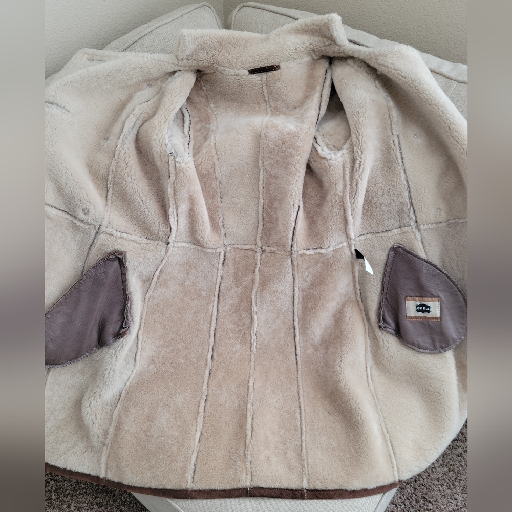 Gena Vintage 100% Genuine Shearling Wool Brown Military Style Pea Coat Size XS - Picture 8 of 12